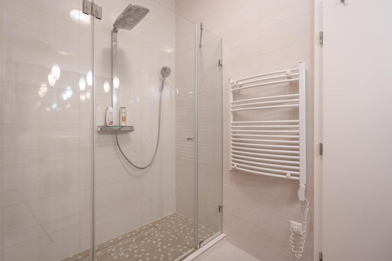 Breathless Basilika View Elegant Flat With Balcony Need Reservation X Free Parking Budapesta
