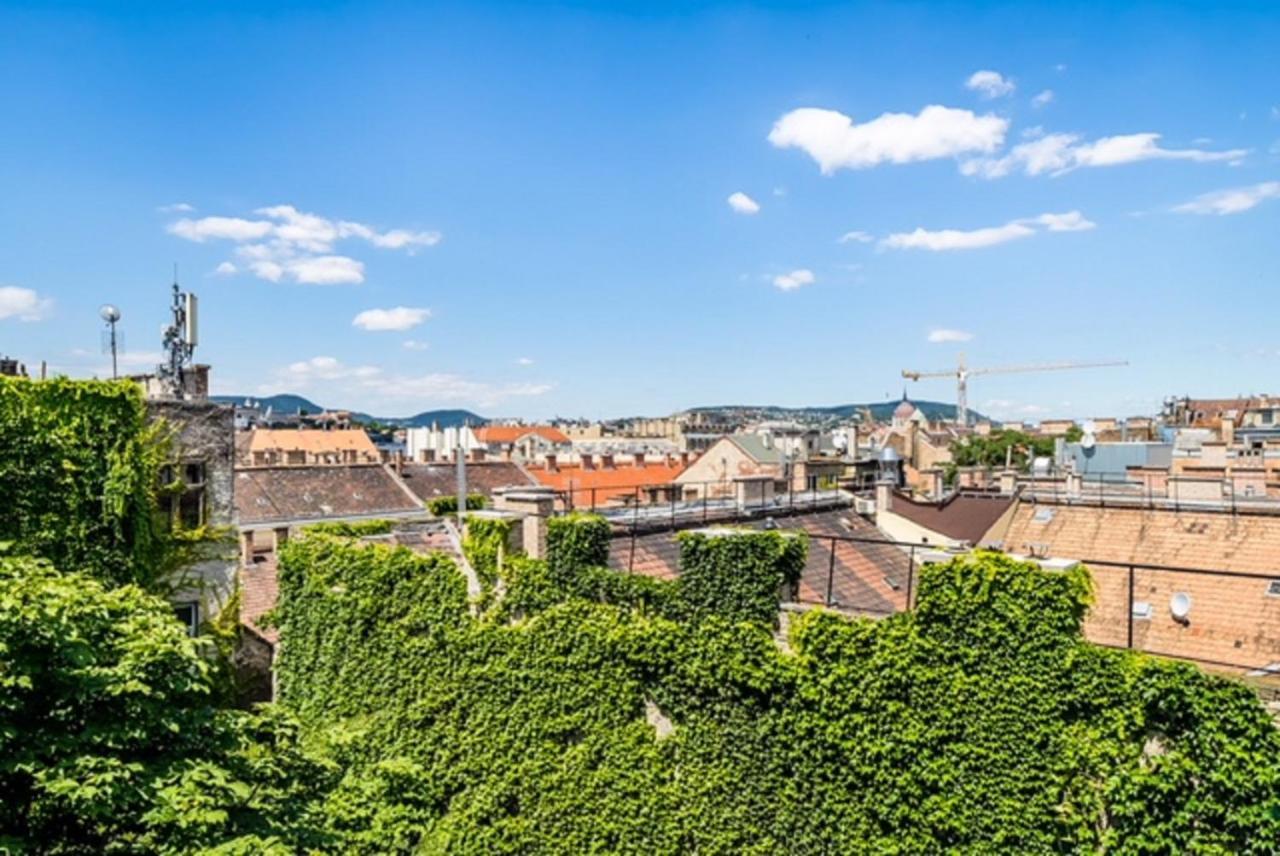 Apartament Breathless Basilika View Elegant Flat With Balcony Need Reservation X Free Parking *