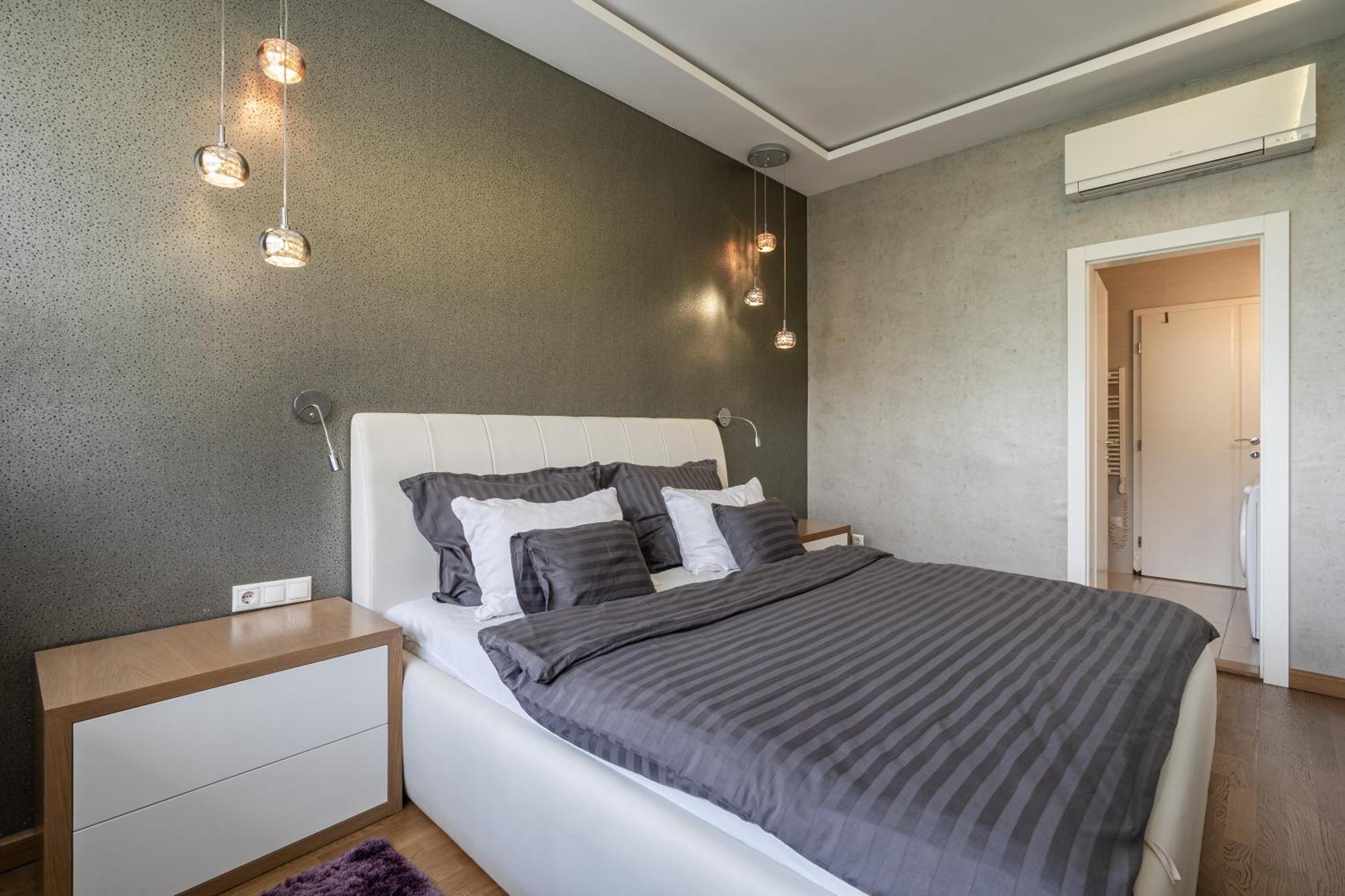 Amora Homes Breathless Basilica View Elegant Flat With Balcony Need Reservation X Free Parking *